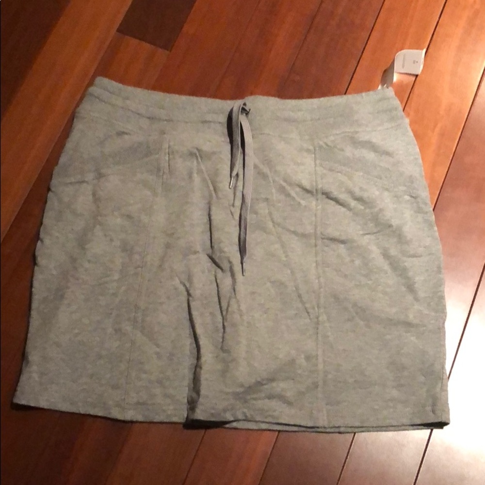 Skort Size M NWT by context.